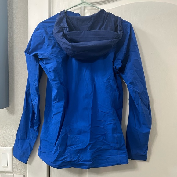 Blue Hooded Light Shell - Picture 3 of 3